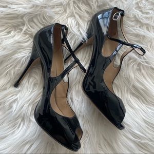 Valentino Garavani Black Patent Leather Mary Jane Open Toe Platform pumps